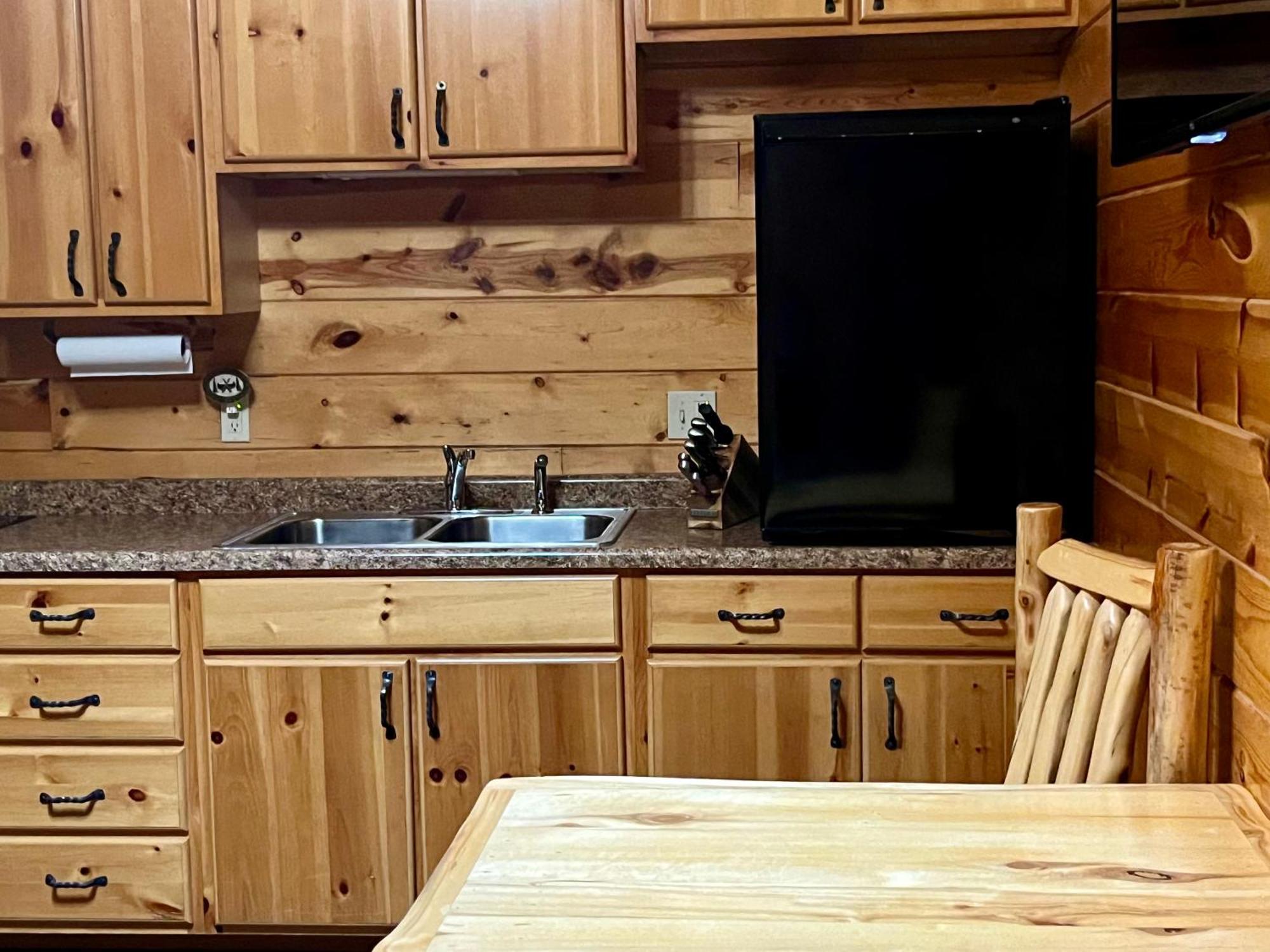 Badlands Frontier Cabins Wall Luaran gambar