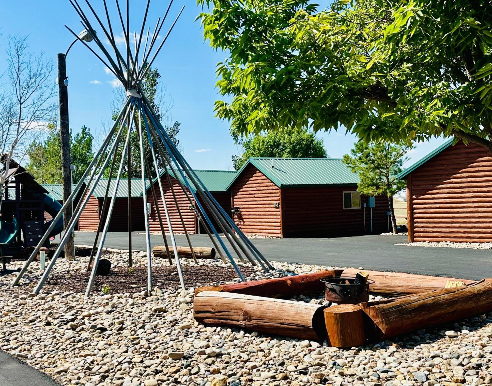 Badlands Frontier Cabins Wall Luaran gambar
